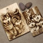 Разделочные доски из дерева с рисунком собак и щенков
